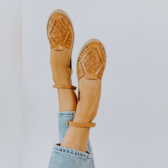 HARMONICA Sz 8.5 Sandals Huarache Fisherman Leather Espadrilles Ankle Strap - Picture 1 of 14